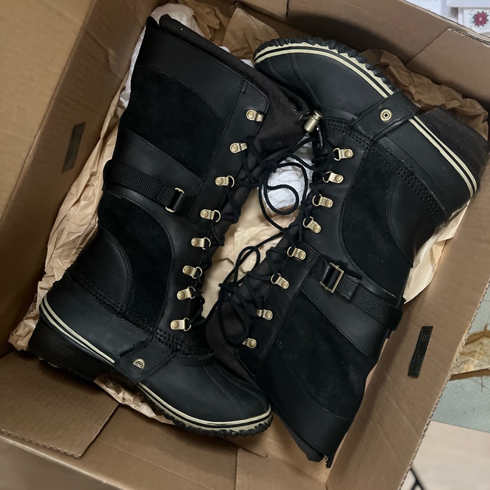 SOREL Women's Black Winter Boots Size 9.5